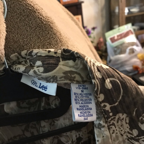 Button up blouse - Picture 3 of 3